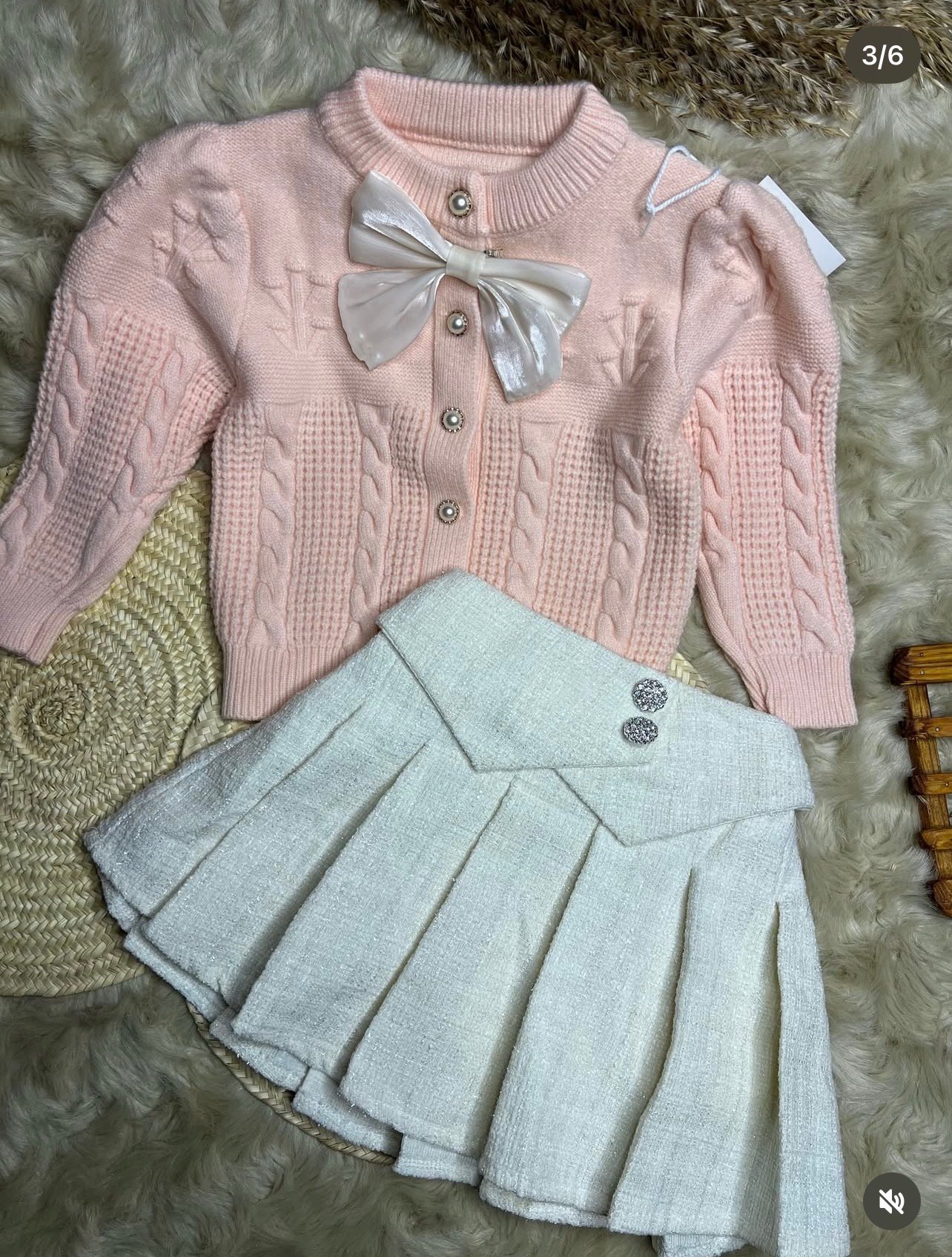 Ensemble Channel rose 